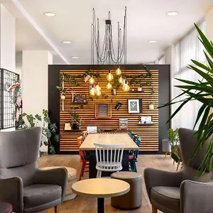 Vienna House Easy By Wyndham Bucharest Airport Hotell Otopeni