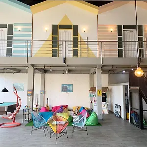 beach-hut-hostel.hotelsseminyak.net/